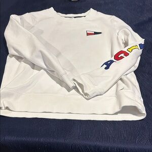 Nautica Navy and Cream Crewneck